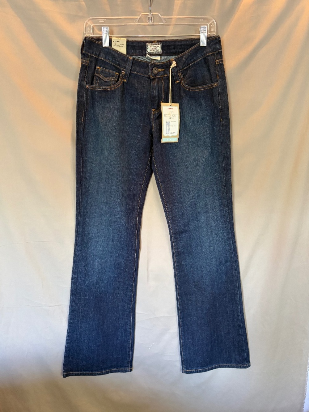 Levi's 545 Boot Low Cut Jeans, Dark Blue Size Misses 6 Medium (NWT)